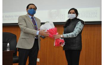 Dr Ashwani Pareek ED NABI interacting with Faculty Staff and Students